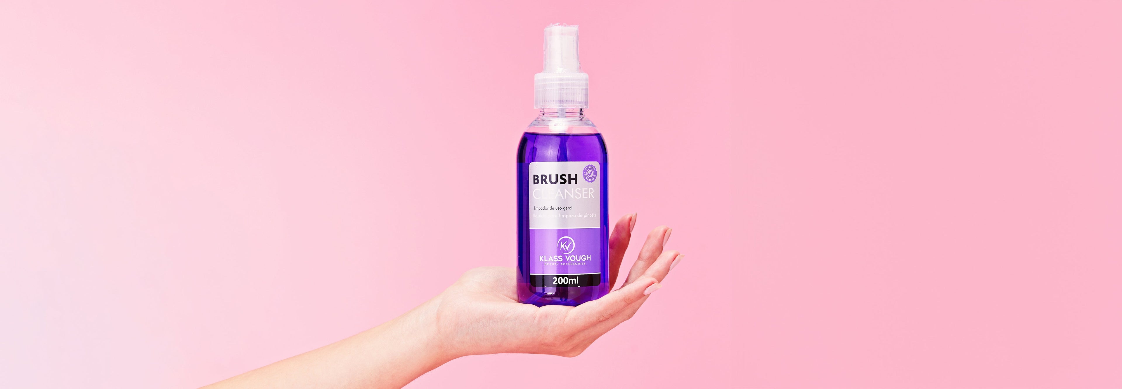 Pincel Sujo Pode Causar Acne? Veja Como Higienizar os Pincéis de Maquiagem - Klass Vough