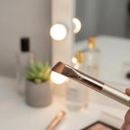 Eyebrow Brush - Pincel Chanfrado para Sobrancelhas - Klass Vough