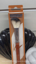 Pincel Chanfrado Brown Line 03 para Blush