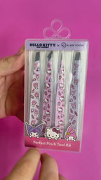 Perfect Pinch Tool Kit - Kit de Pinças Estampadas com 4 Unidades by Hello Kitty and Friends